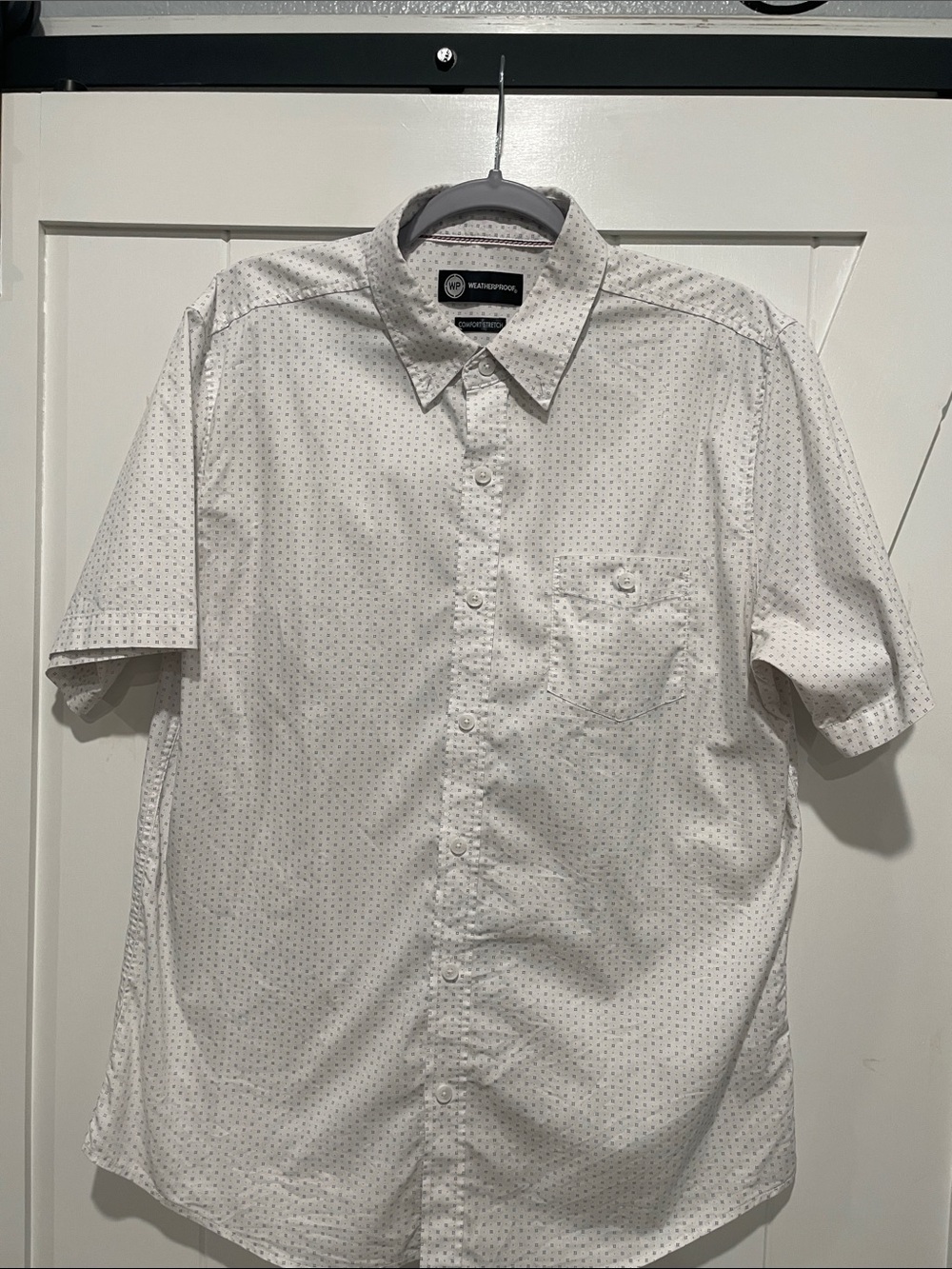 Weatherproof Men’s White Button-Down Short Sleeve Shirt with Micro Dot Print